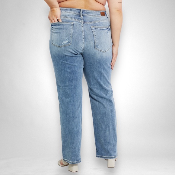NWT JUDY BLUE plus size Medium Wash Rachel Straight Leg Jeans - Picture 2 of 4